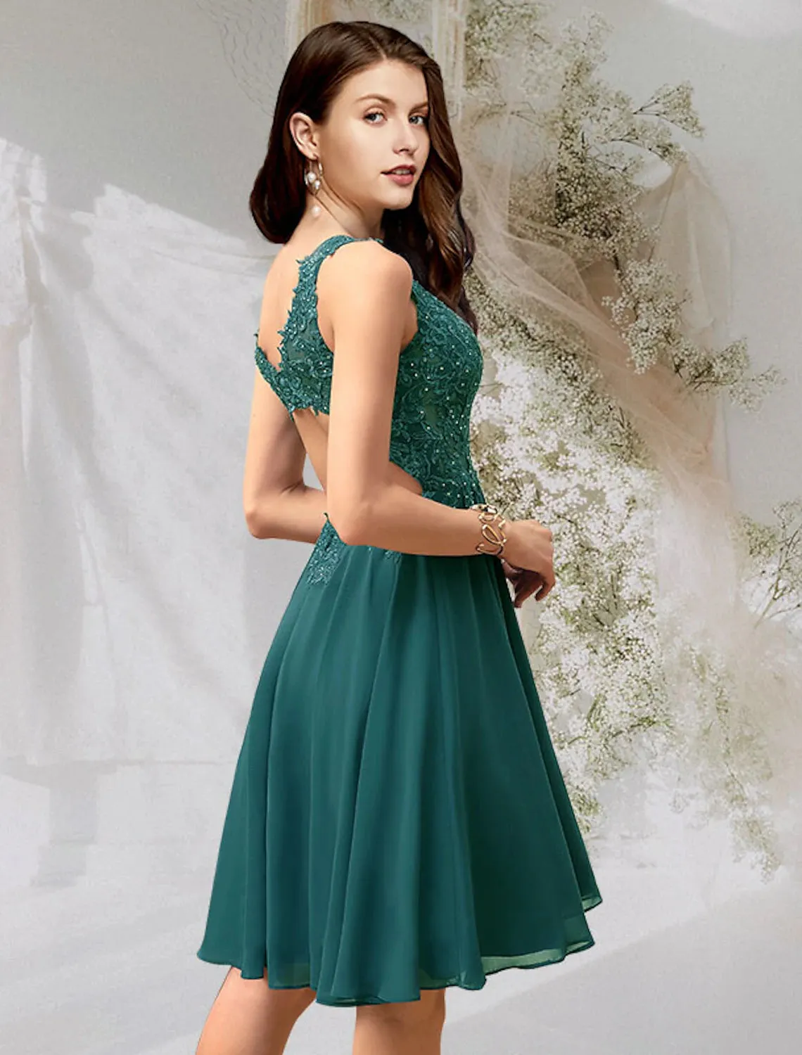 Aimishang  A-Line Cocktail Dresses Flirty Dress Homecoming Graduation Short / Mini Sleeveless V Neck Chiffon Backless with Beading Lace Insert