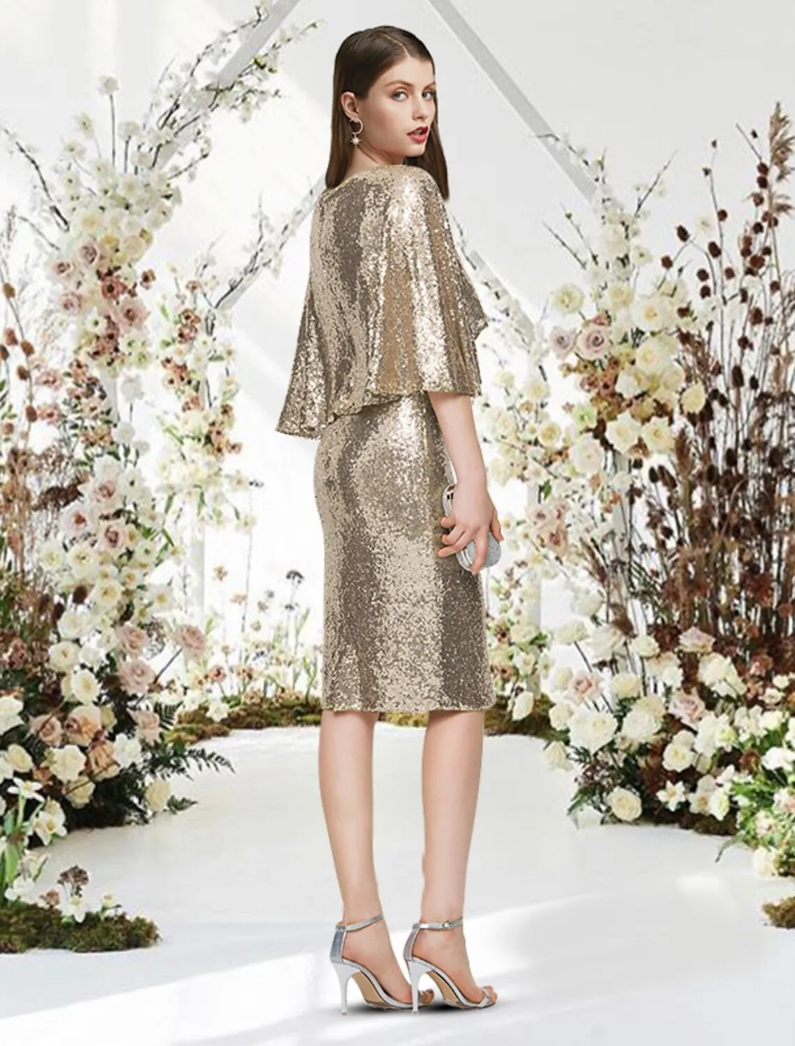 Aimishang   Sheath / Column Cocktail Dresses Glittering Dress Graduation Knee Length Half Sleeve V Neck Sequined with Sleek