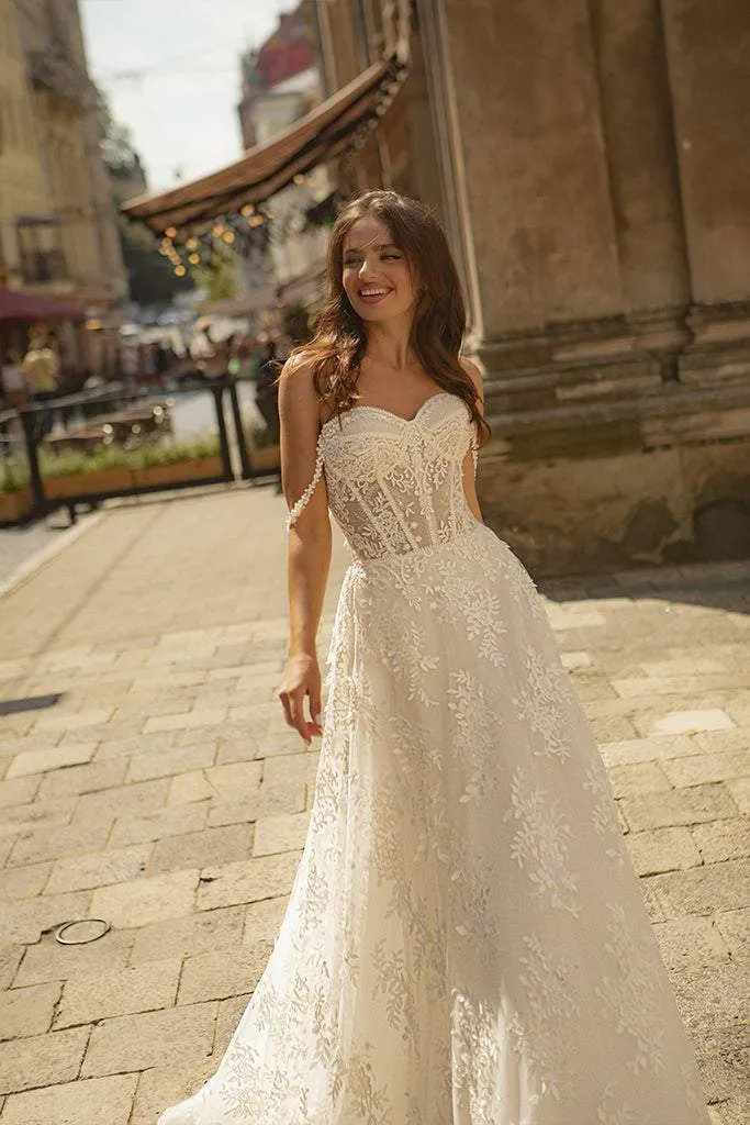 Calming Ivory Wedding Dress