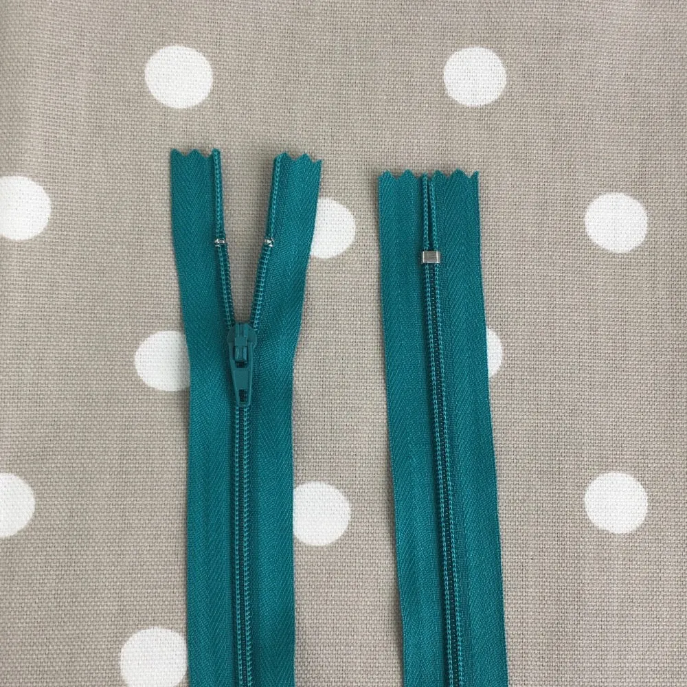No.3 Closed End Nylon Zip - 36cm (14")