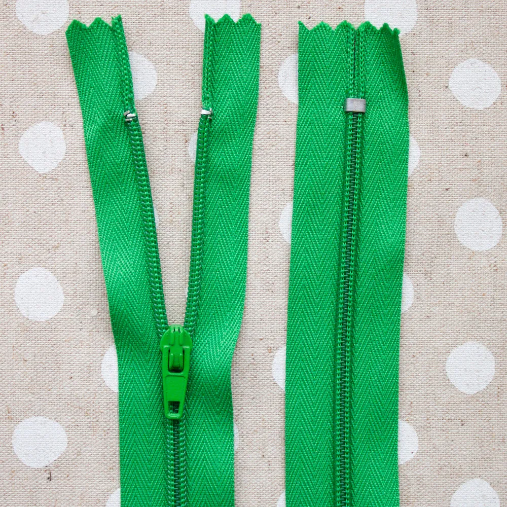 No.3 Closed End Nylon Zip - 36cm (14")