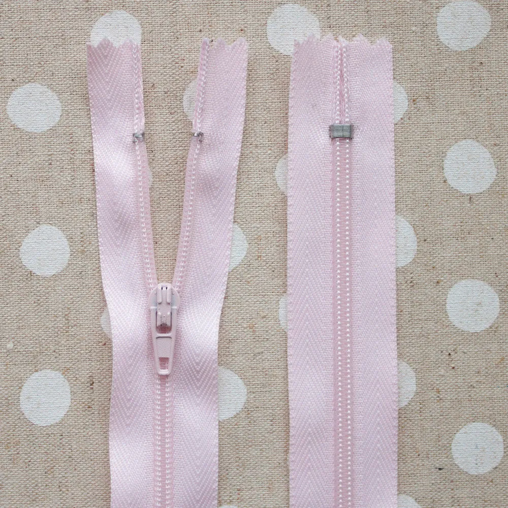 No.3 Closed End Nylon Zip - 36cm (14")