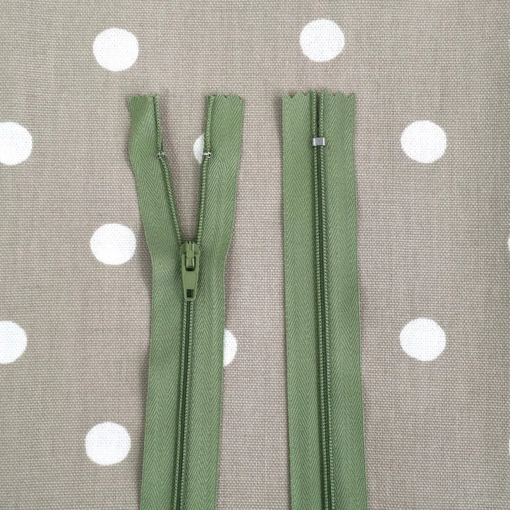 No.3 Closed End Nylon Zip - 36cm (14")