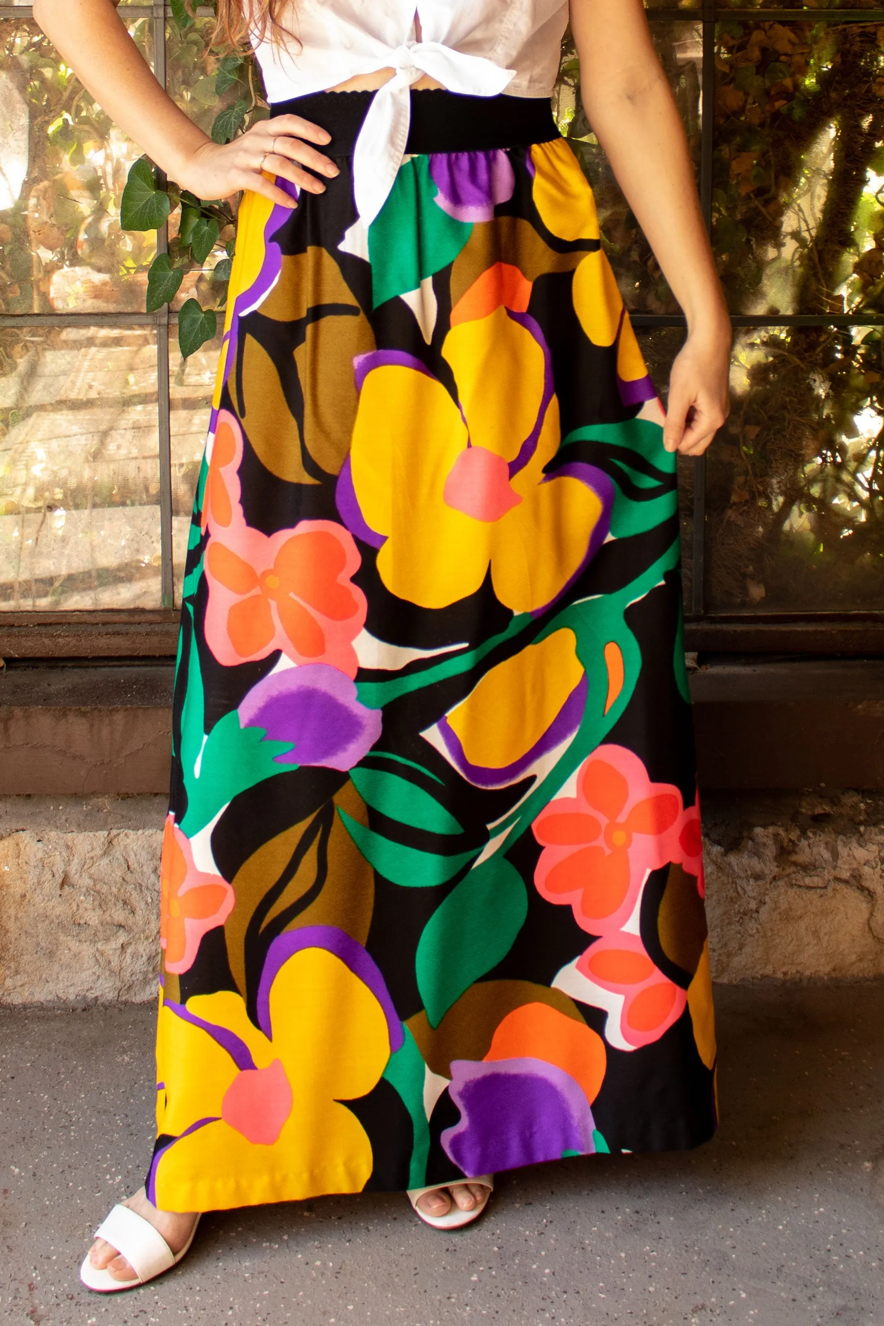 Vintage 1970s Big Bold Floral Print Maxi Skirt - SM/MD